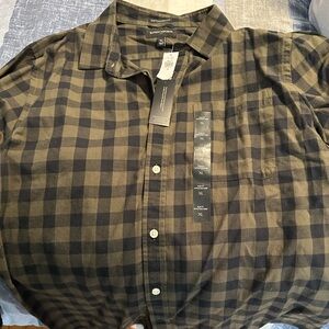 Banana Republic untucked button up shirt